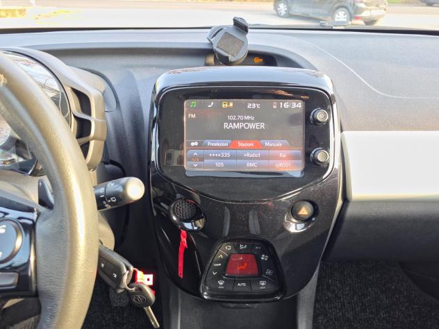 Toyota Aygo 1.0 VVT-i 69 CV 5 porte x-cite MMT 2014-E5B Automatico NEO - Foto 10