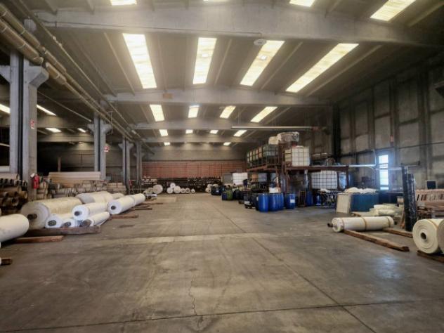 Immobile di 2800 m² con più di 5 locali in affitto a Legnano - Foto 13