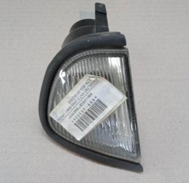 FANALINO ANT.D. LANCIA DELTA (836-SF/SG/SQ) 0315110004 999-U35006 Parti elettriche  Fanaleria  Fanali  Fanalino direzional LANCIA - DELTA - 01-05-1993