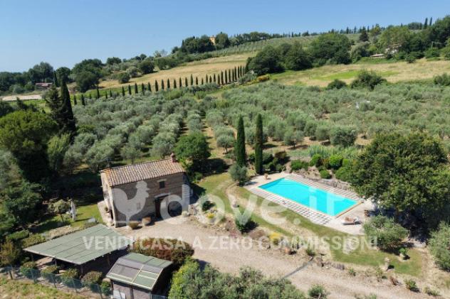 Rustico / Casale di 160 m² con più di 5 locali e posto auto in vendita a Pienza - Foto 7