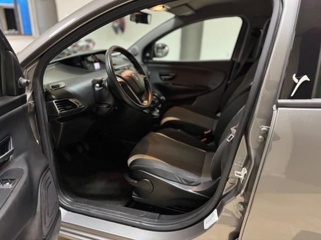Lancia Ypsilon 1.2 69 CV 5 porte GPL Ecochic Gold - Foto 10