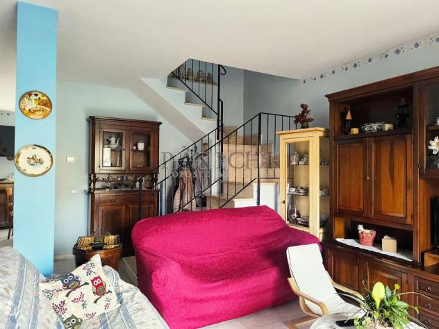 Appartamento su più livelli - zona residenziale - Foto 2