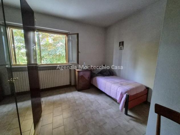 CASA SINGOLA CON DUE APPARTAMENTI, AMPIO TERRENO E VISTA PANORAMICA - Foto 5