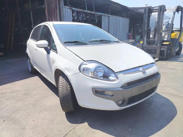 RICAMBI USATI AUTO FIAT Punto EVO 51901071 199A2000 Diesel 1248 (0912) - Foto 2