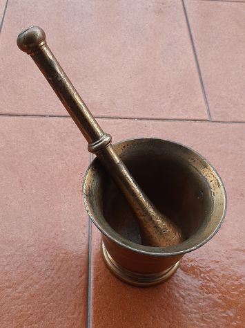 MORTAIO IN BRONZO CON PESTELLO VINTAGE - Foto 3