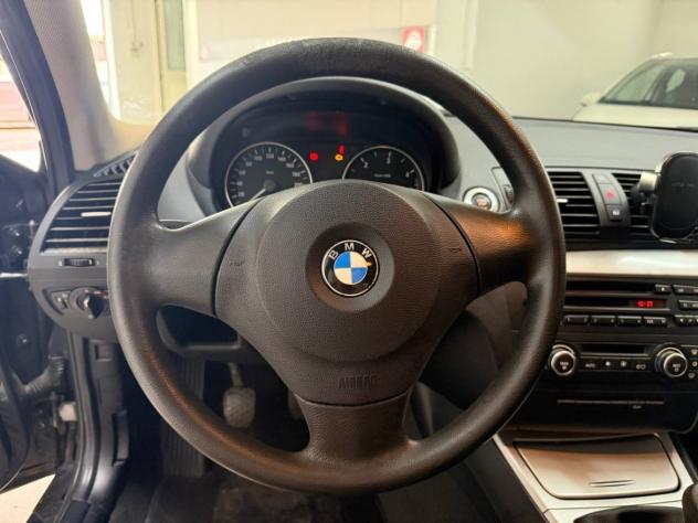 BMW Serie 1 (E87) 118d cat 5 porte Futura DPF - Foto 9