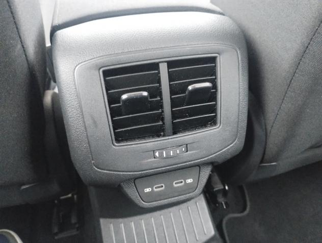 Volkswagen T-Roc 1.0 TSI Style - Foto 10