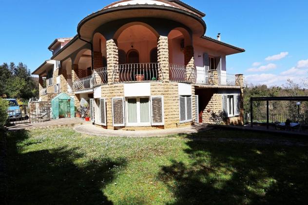 Appartamento in vendita a Santa Colomba - Monteriggioni 190 mq Rif: 1413289
