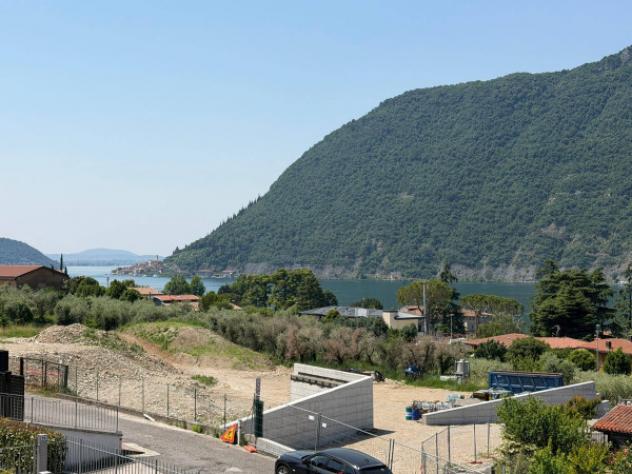 Immobile in asta di 81 m², box auto in vendita a Sale Marasino - Foto 2