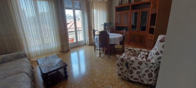 Appartamento di 173 m² con 4 locali in vendita a Varese