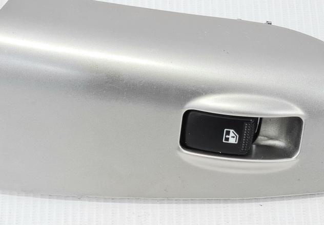 PULSANTIERA POSTERIORE DESTRA KIA Sportage Serie 483525-1110 (0410) - Foto 5