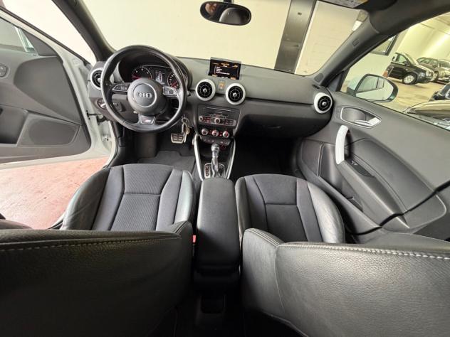 Audi A1 1.6 TDI 116 CV S tronic S-Line - Foto 9