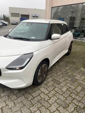 SUZUKI Swift 1.2 Hybrid Top 2wd NUOVO DA IMMATRICOLARE rif. 22016981 - Foto 3