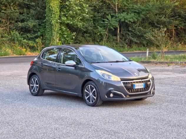 Peugeot 208 PureTech 82 5 porte Allure E6b Manuale NEO 2017