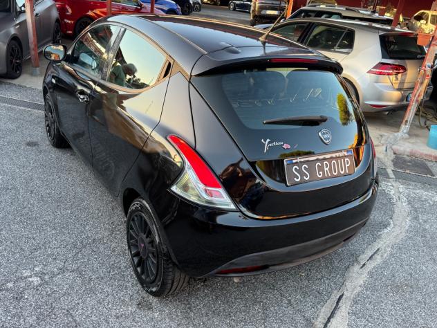 Ypsilon 1.2 69 CV -Platinum-unipro-e6 -75 mila km - - Foto 5