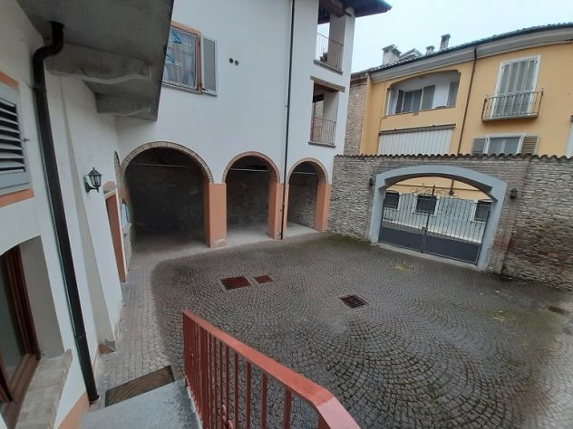 Affittasi magazzino Canelli libero subito - Foto 9