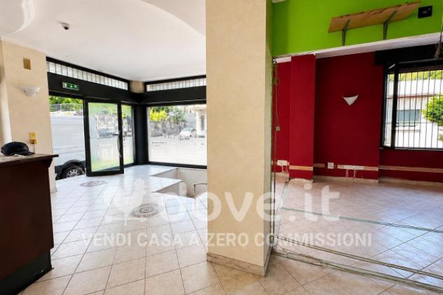 Appartamento di 180 m² con 2 locali e box auto in vendita a Gazzada Schianno - Foto 6