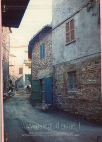 IMMOBILI-IMMOBILE RESIDENZIALE-FRAZIONE CASTAGNOLA