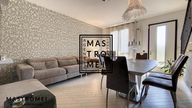 VILLA A SCHIERA di 7 vani e di 120 mq (PESCIA) rif. 3452 - Foto 5