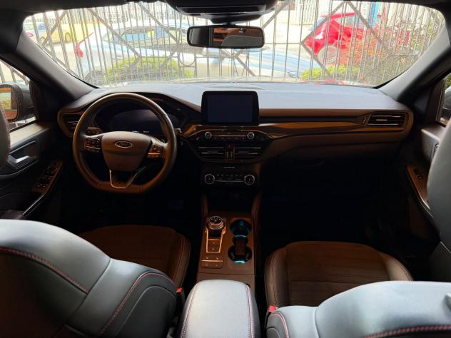 Ford Kuga 2.0 EcoBlue 120CV 2WD ST-Line X Auto - Foto 9