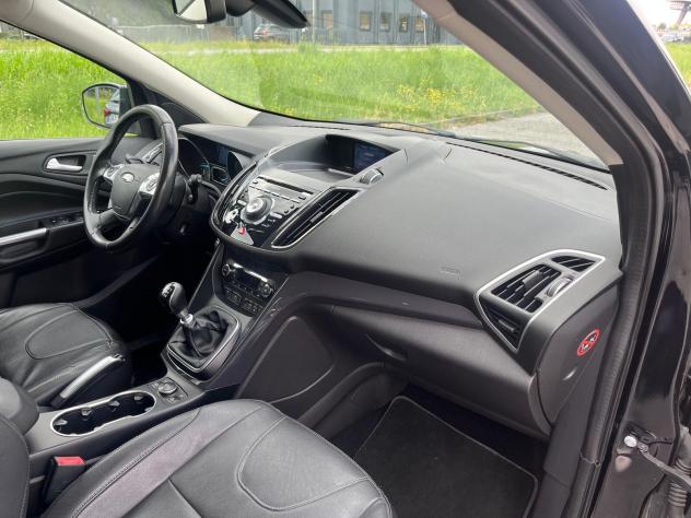 Ford Kuga 2.0 TDCI 140 CV 4WD - Foto 8