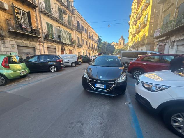 Peugeot 208 1.2 VTi 82 CV 5 porte FINANZIABILE - Foto 8