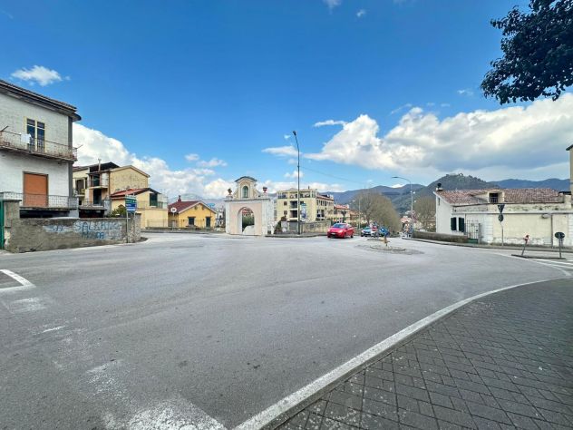 LOCALE COMMERCIALE RISTRUTTURATO
