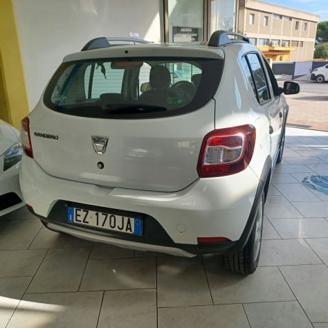 NEOPATENTATI SANDERO 0.9 NEOPATENTATI OTTIMA - Foto 2