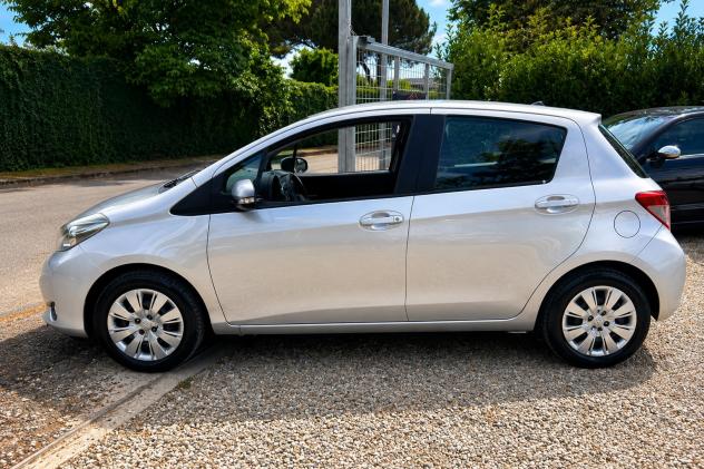Toyota Yaris 1.0 5P Lounge Unico Proprietario - Foto 4