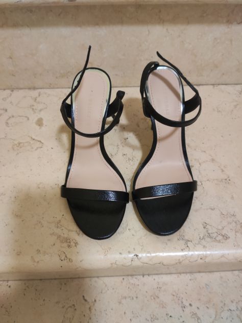 Vendo Scarpa con tacco ZARA WOMAN, misura n° 37 da donna - Foto 3