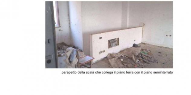 Immobile in asta di 147 m² con più di 5 locali e box auto in vendita a Reggiolo - Foto 9