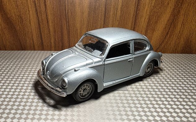 VOLKSWAGEN MAGGIOLONE 1303 (1972)