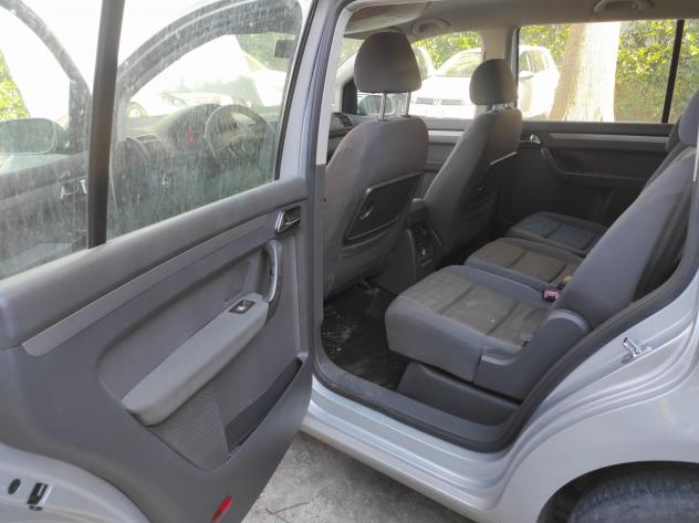 Volkswagen Touran 2006 1.9 TDI 105CV 7 POSTI - Foto 9