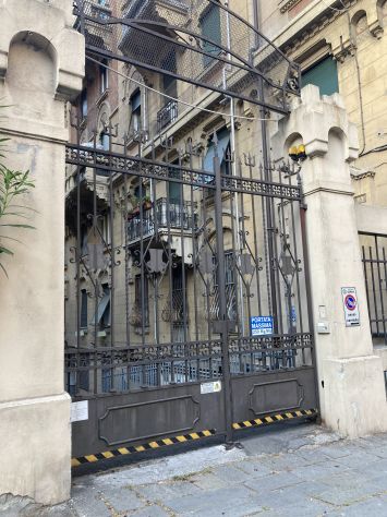 GENOVA CENTRO. (Via Macaggi/Via Cesarea). POSTO MOTO). - Foto 2