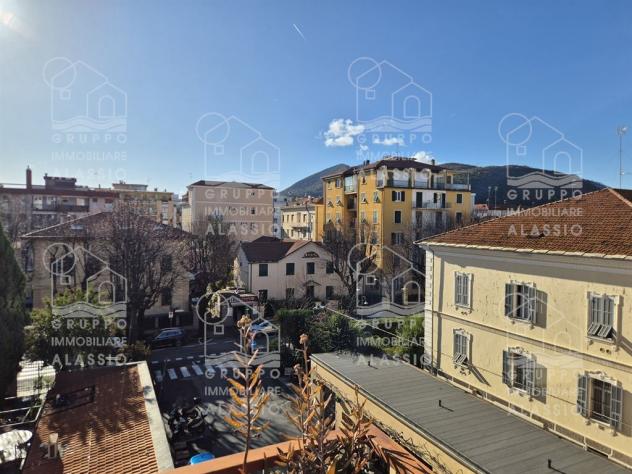 Albenga, soleggiato e centralissimo appartamento con terrazzo in centro - Foto 3