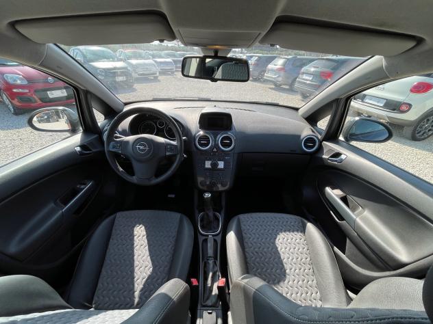 Opel Corsa 1.4 16V 5 porte Cosmo - Foto 8