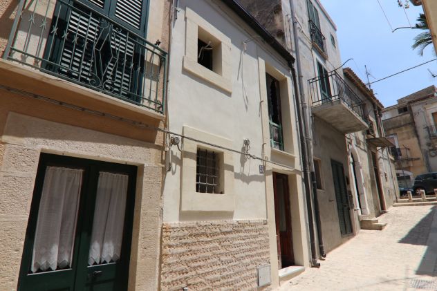 Scicli, minimalismo nel cuore del centro storico - Foto 2