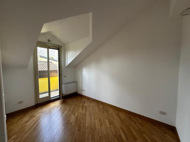 Appartamento di 110 m² con 4 locali in affitto a Milano - Foto 2