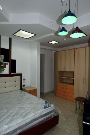 Bivano Elegante Ristrutturato Accessoriato Arredato di tutto - Foto 6