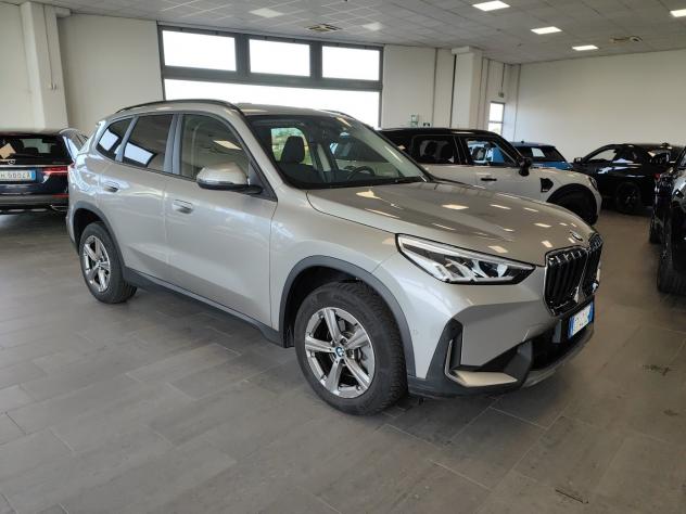 BMW X1 sDrive18i Auto Camera+Sensori FrontAssist FariLED - Foto 2