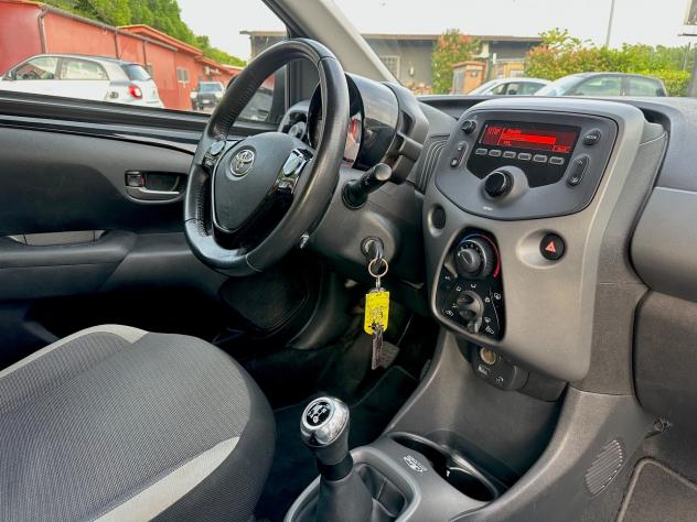 Toyota Aygo Connect 1.0 VVT-i 72 CV 5 porte x-play Pack Security Permute Rate Garantita - Foto 4