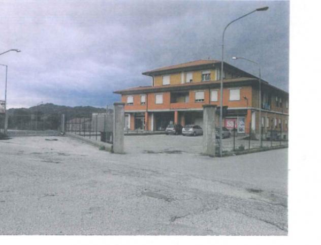 Immobile in asta di 275 m² con più di 5 locali in vendita a Gualdo Tadino - Foto 7