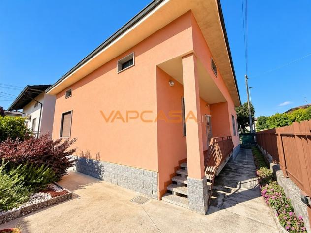 VILLA SINGOLA SU UN UNICO PIANO CON AREA ESTERNA PRIVATA - Foto 3