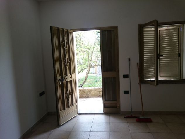 Casa bifamiliare in Sardegna, a 12 km dal mare, vista panoramica, con giardino - Foto 3