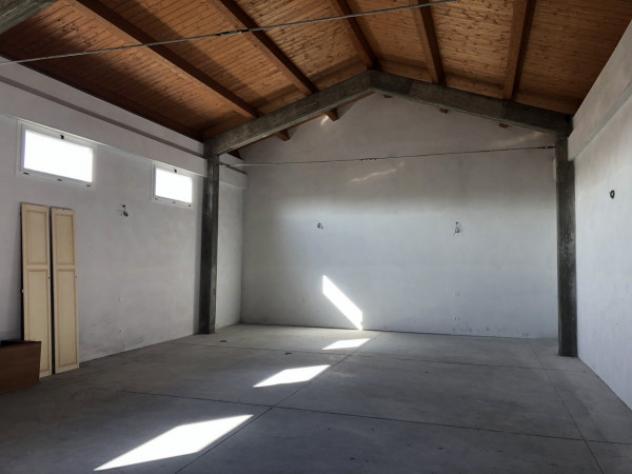 Immobile di 500 m² con 1 locale in affitto a Carpi - Foto 5