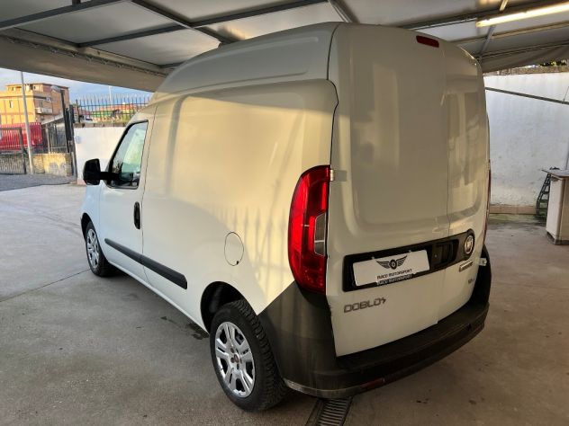 Fiat Doblo’ XL 3 Posti Tetto alto 1.6 Mtj 105CV - Foto 5