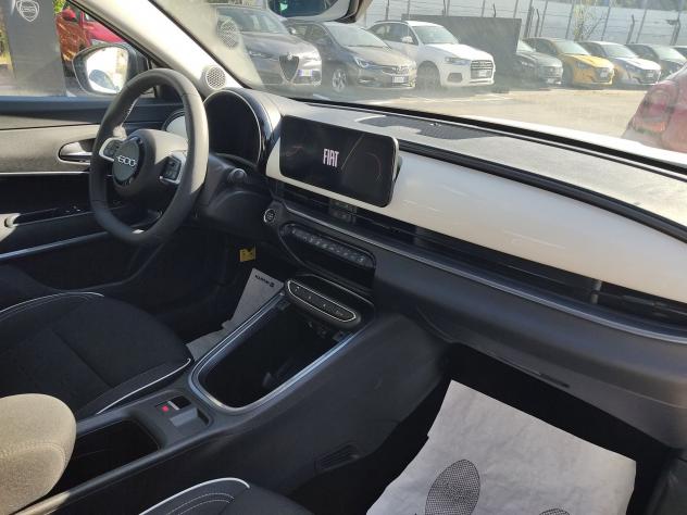 FIAT 600 IV 2023 1.2 hybrid 145cv auto - Foto 9
