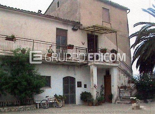 Fabbricato rurale di 1450 mq in vendita a Cosenza - Rif. 4545007