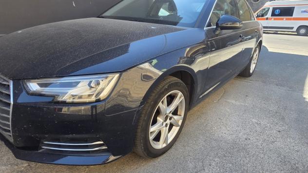 Audi A4 2.0 TDI 122 CV S tronic Business - Foto 7
