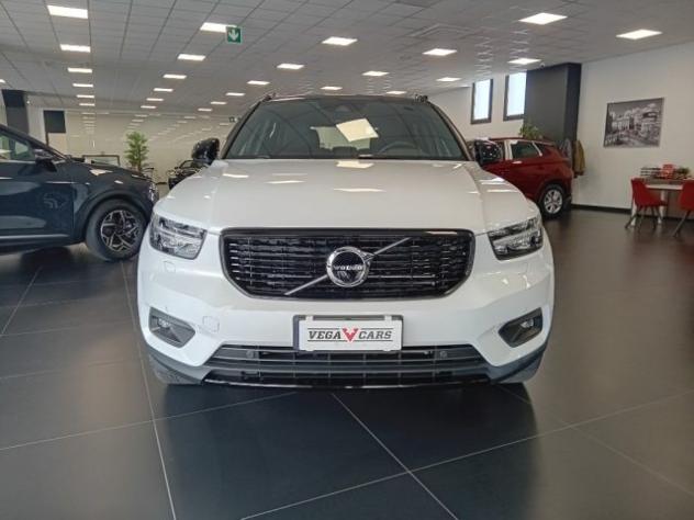 VOLVO XC40 T5 Recharge Plug-in Hybrid R-design rif. 23827224 - Foto 2